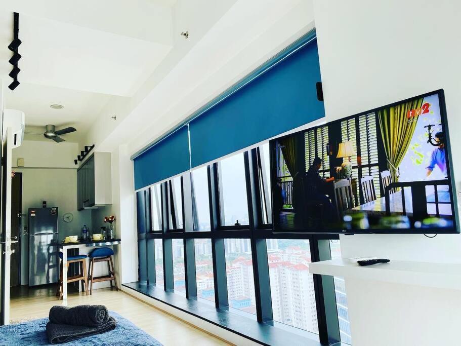 Super King-sized Studio-revo Pangsapuri Kuala Lumpur
